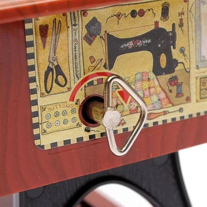 🧵🪡Wood Mini Sewing Machine Music Box – Handcrafted Retro Decor with Moving Parts & Nostalgic Melody🎁