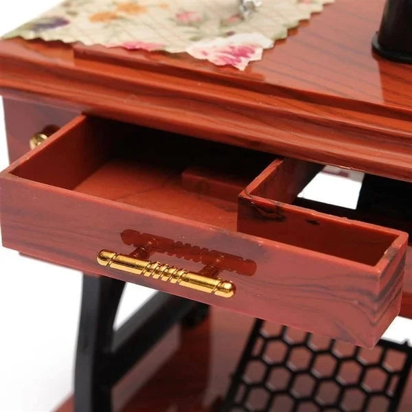 🧵🪡Wood Mini Sewing Machine Music Box – Handcrafted Retro Decor with Moving Parts & Nostalgic Melody🎁